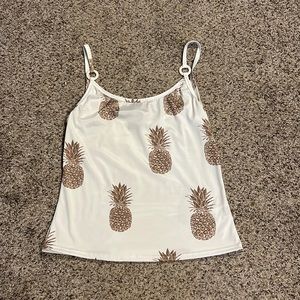Size L tank top